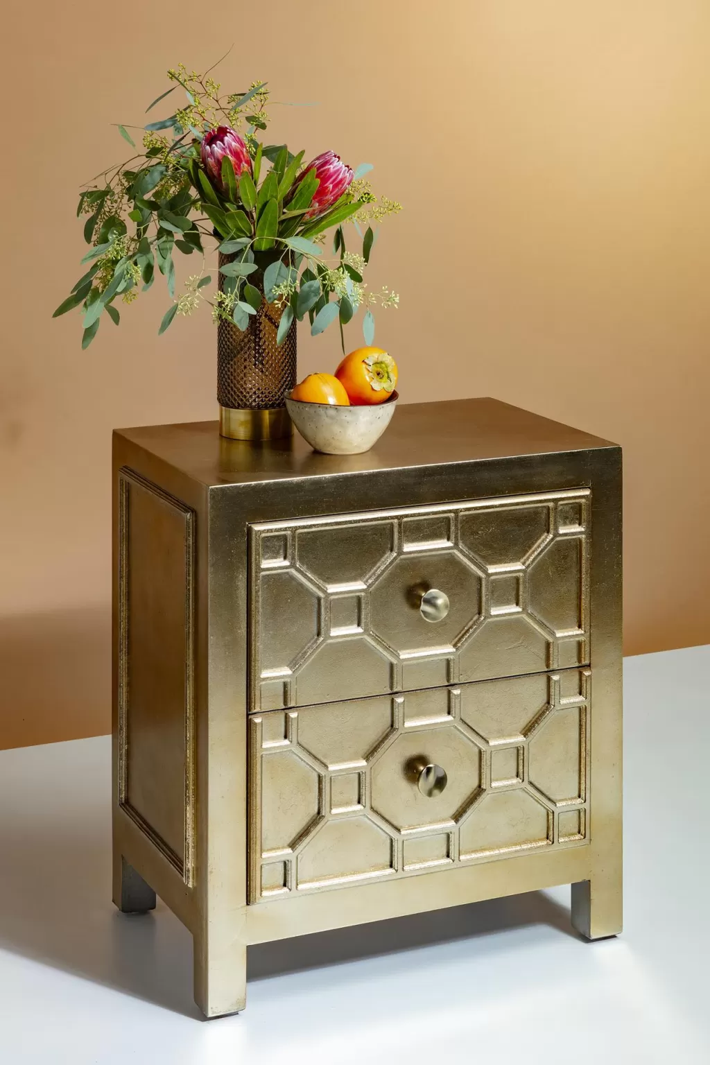 Chevet design Alhambra à tiroirs - Petite commode élégante pour chambre par KARE