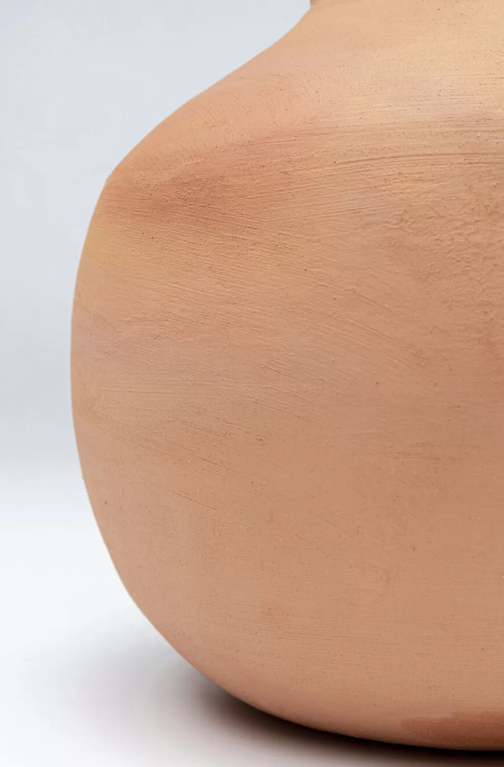Vase design scandinave contemporain - Collection Amara par KARE Design  
Céramique émaillée - Hauteur 27 cm - Idée cadeau déco intérieur