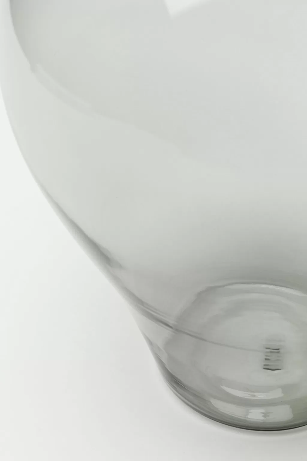 Vase Design Élégant avec Anse Amour - Collection Création KARE, Gris Anthracite 23 cm - Idéal pour une décoration raffinée