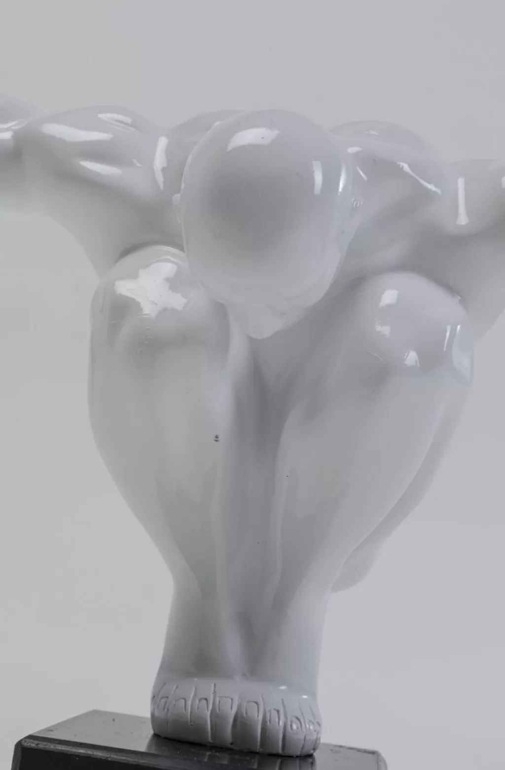 Décor Sportif Moderne 'Athlet' par KARE Design - Blanc Neige, Format Miniature