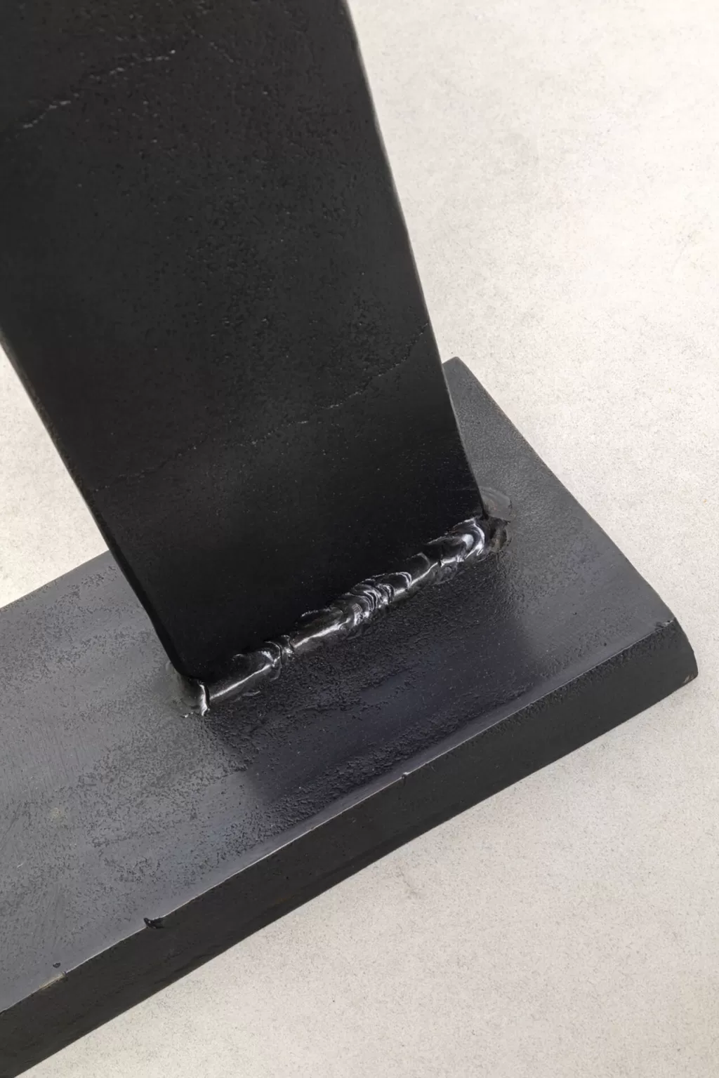 Élégant support décoratif Balance KARE - Sculpture contemporaine de 148 cm pour un équilibre harmonieux