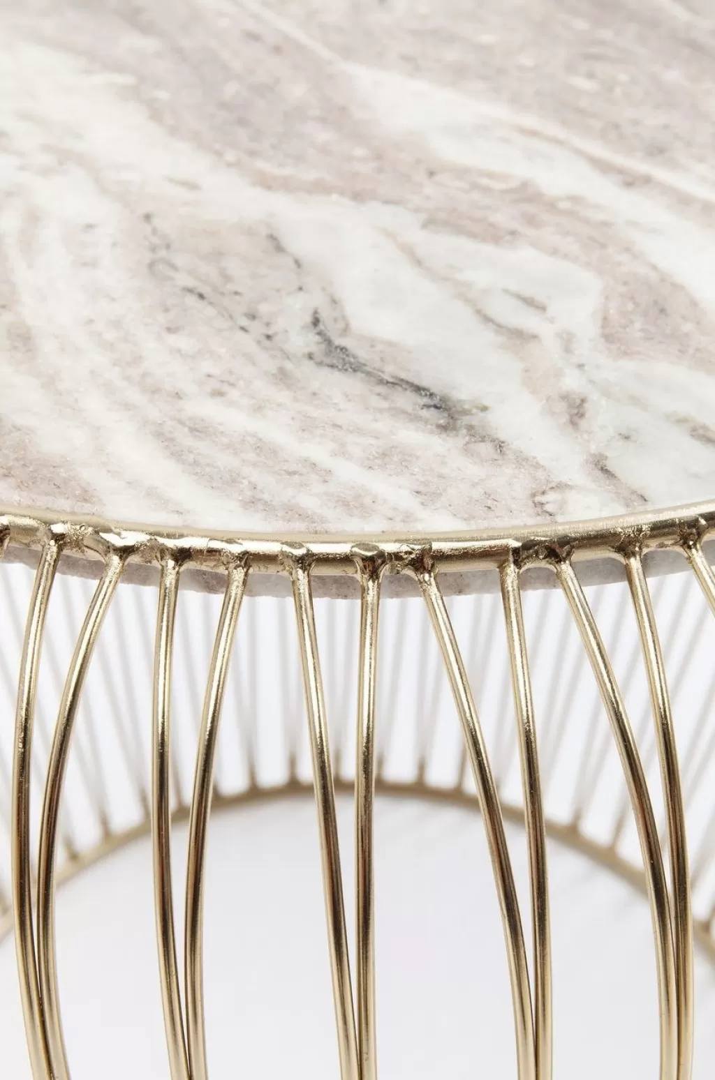 Table d'appoint design Beam par KARE - Plateau marbre gris veiné, piètement laiton vieilli, diamètre 43 cm