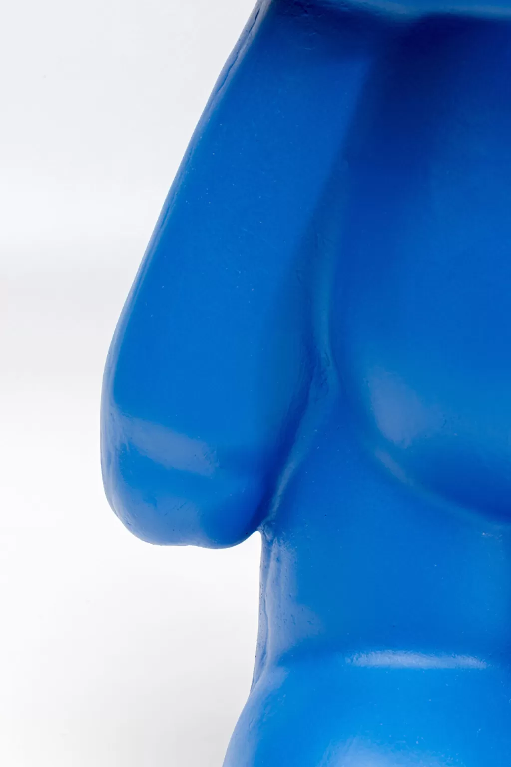 KARE Design – Ours Décoratif Bleu Élégant en Peluche – Sculpture Murale ou d'Étagère – Hauteur 51 cm