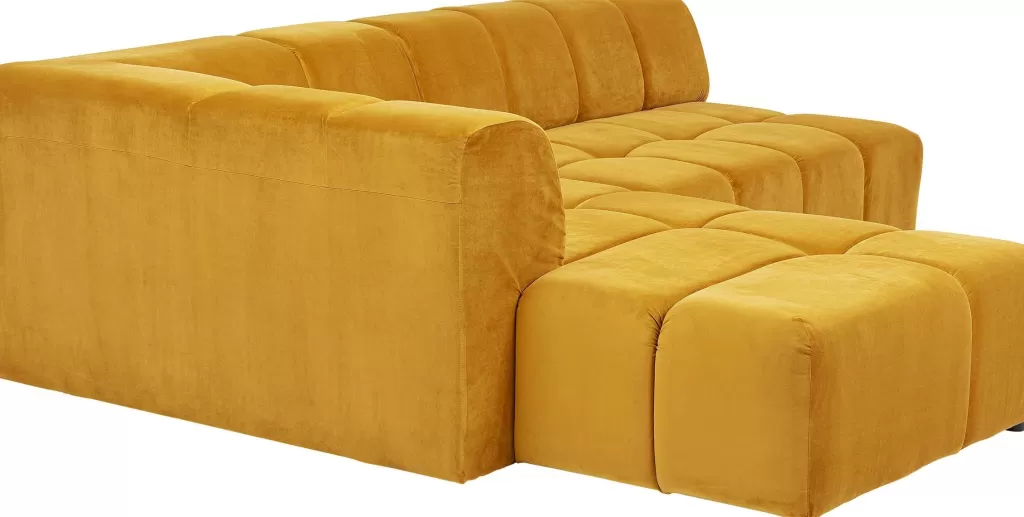 Canapé d'angle velours Belami par KARE Design - Modèle gauche en tonalité ambrée, confort et élégance pour votre salon