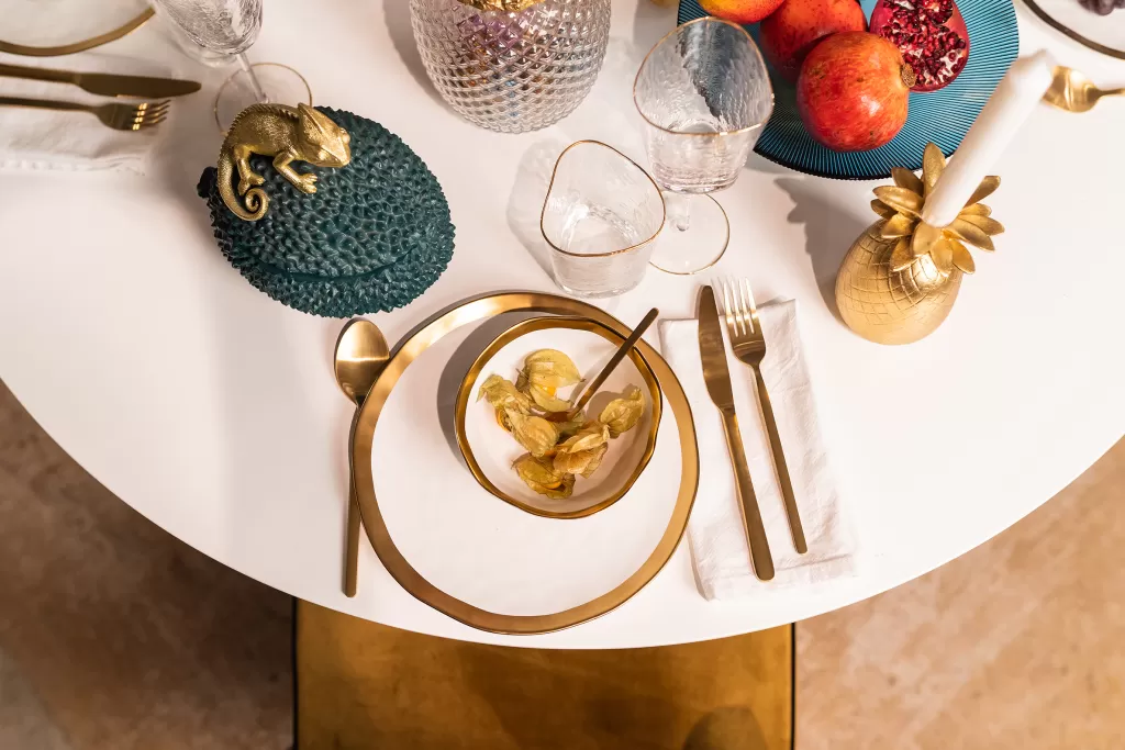 Assiette design Bell par KARE - Plateau moderne pour service à table, diamètre 31 cm - Collection élégante