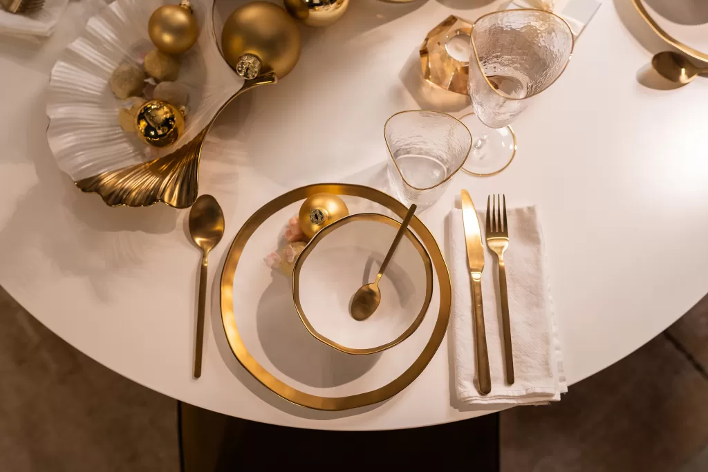 Assiette design Bell par KARE - Plateau moderne pour service à table, diamètre 31 cm - Collection élégante