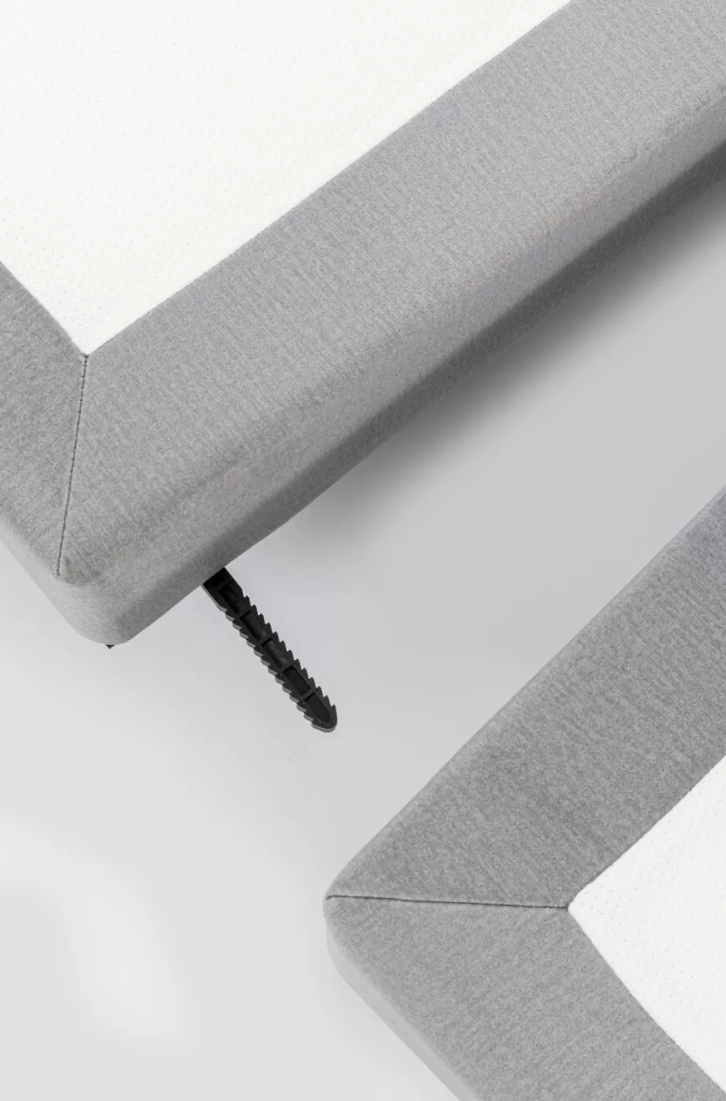 Lit design Benito Star par KARE - Modèle Élégant en Gris Anthracite, Dimensions Reine 180 x 200 cm, Structure Confortable pour Chambre Contemporaine