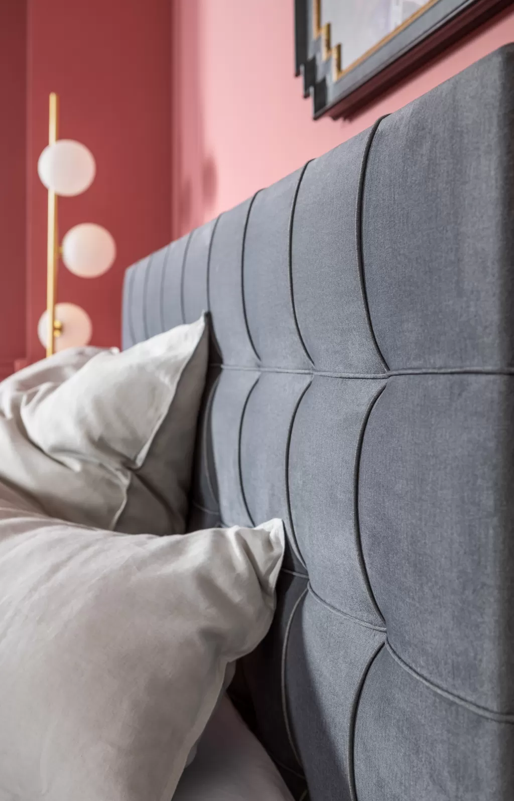 Lit design Benito Star par KARE - Modèle Élégant en Gris Anthracite, Dimensions Reine 180 x 200 cm, Structure Confortable pour Chambre Contemporaine