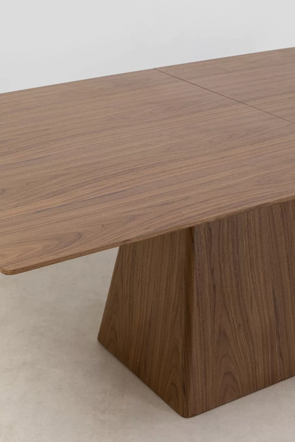 Table extensible Benvenuto en noyer naturel - Design modulable KARE (200/250 x 110 cm)