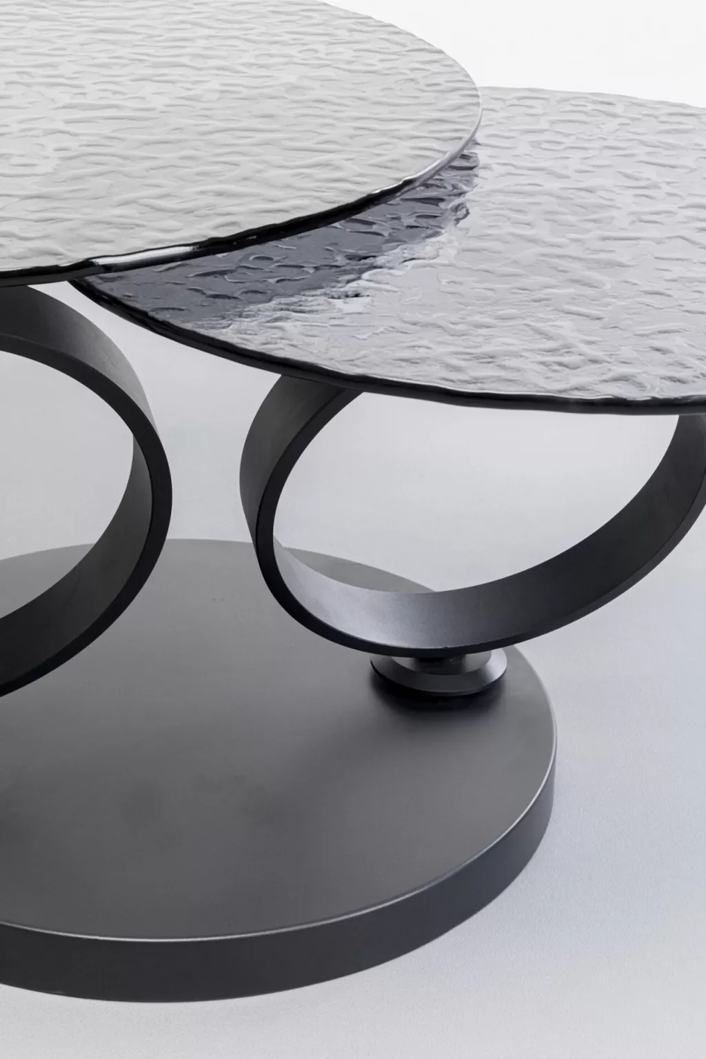 Table Basse Design Bulle Beverly - Noir Élégant pour Salon Moderne, Dimensions 133 x 80 cm - Création Exclusive KARE