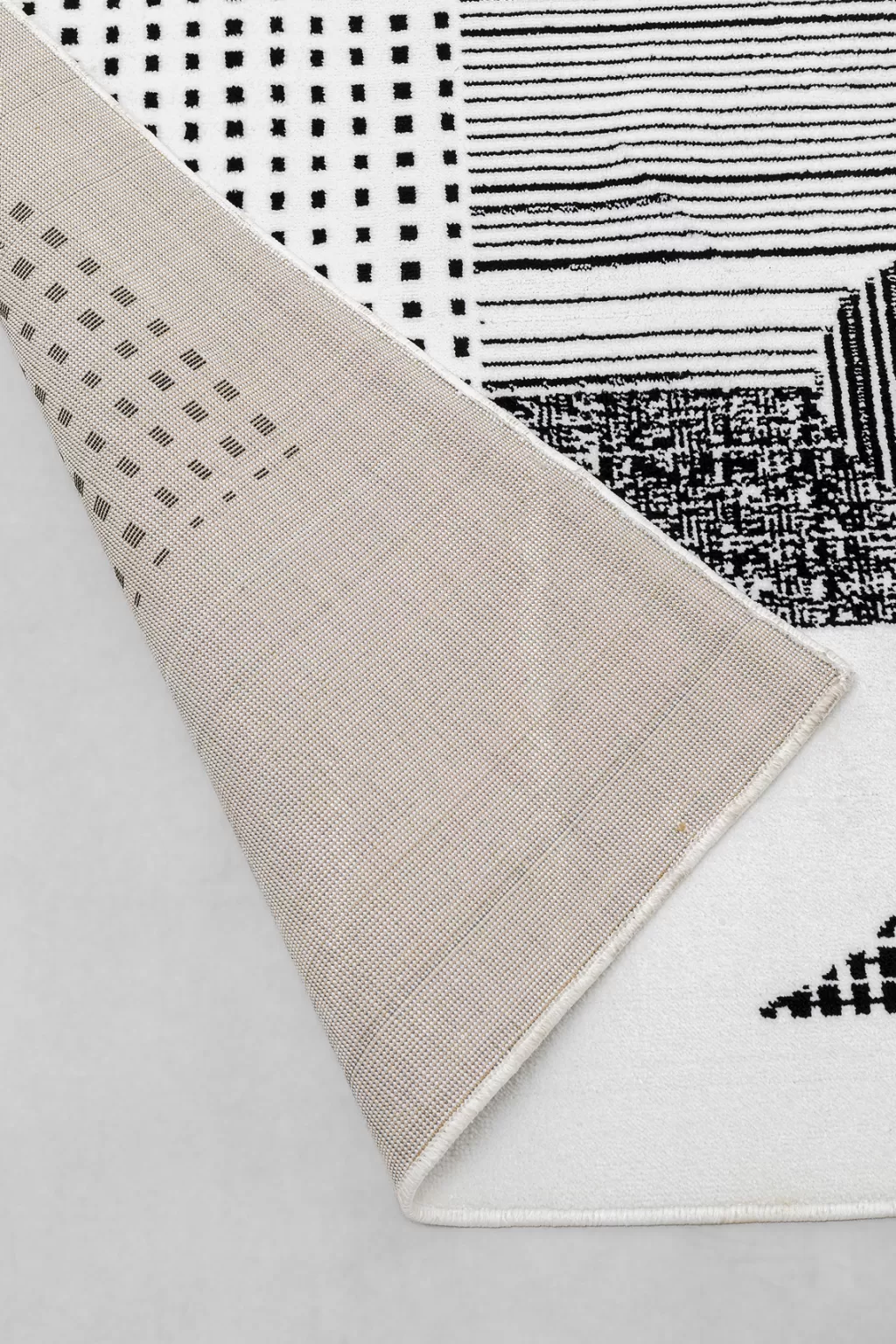 Tapis contemporain Boas Matto 170x240 cm - Création exclusive KARE Design pour décoration d'intérieur