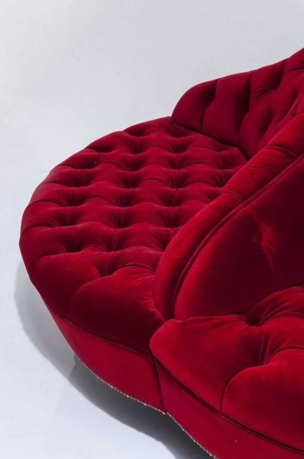 Canapé rond style boudoir 4 places - Design élégant et compact par KARE