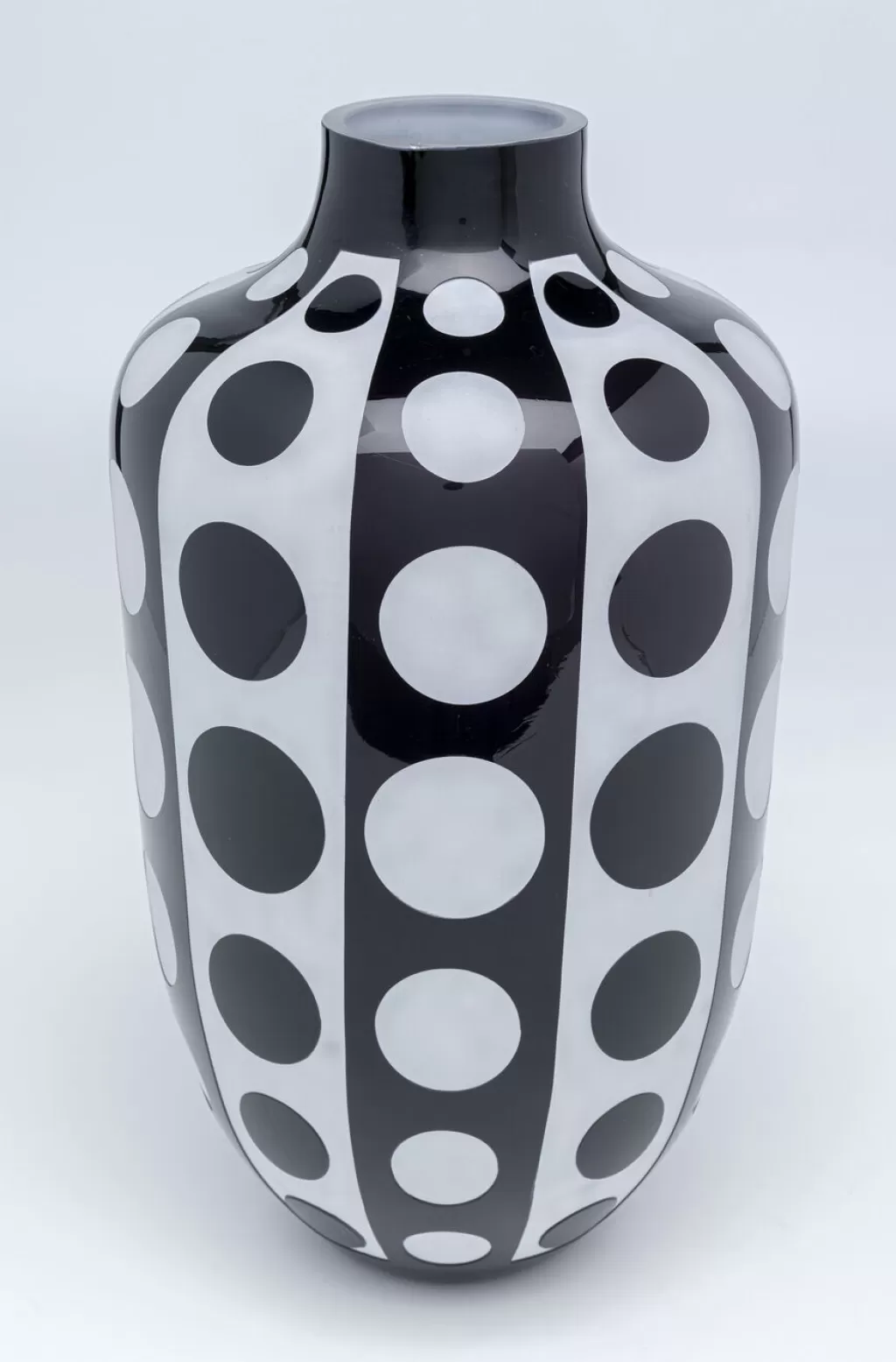 Vase design Brillar - Collection moderne KARE - Pièce élégante pour intérieur contemporain (Hauteur 45 cm) - Objet décoratif premium en céramique