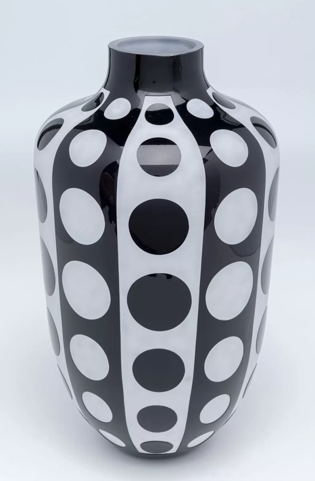 Vase design Brillar - Collection moderne KARE - Pièce élégante pour intérieur contemporain (Hauteur 45 cm) - Objet décoratif premium en céramique