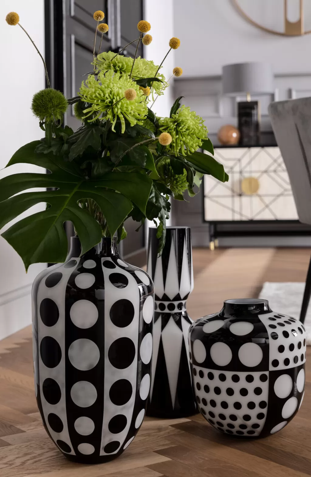 Vase design Brillar - Collection moderne KARE - Pièce élégante pour intérieur contemporain (Hauteur 45 cm) - Objet décoratif premium en céramique