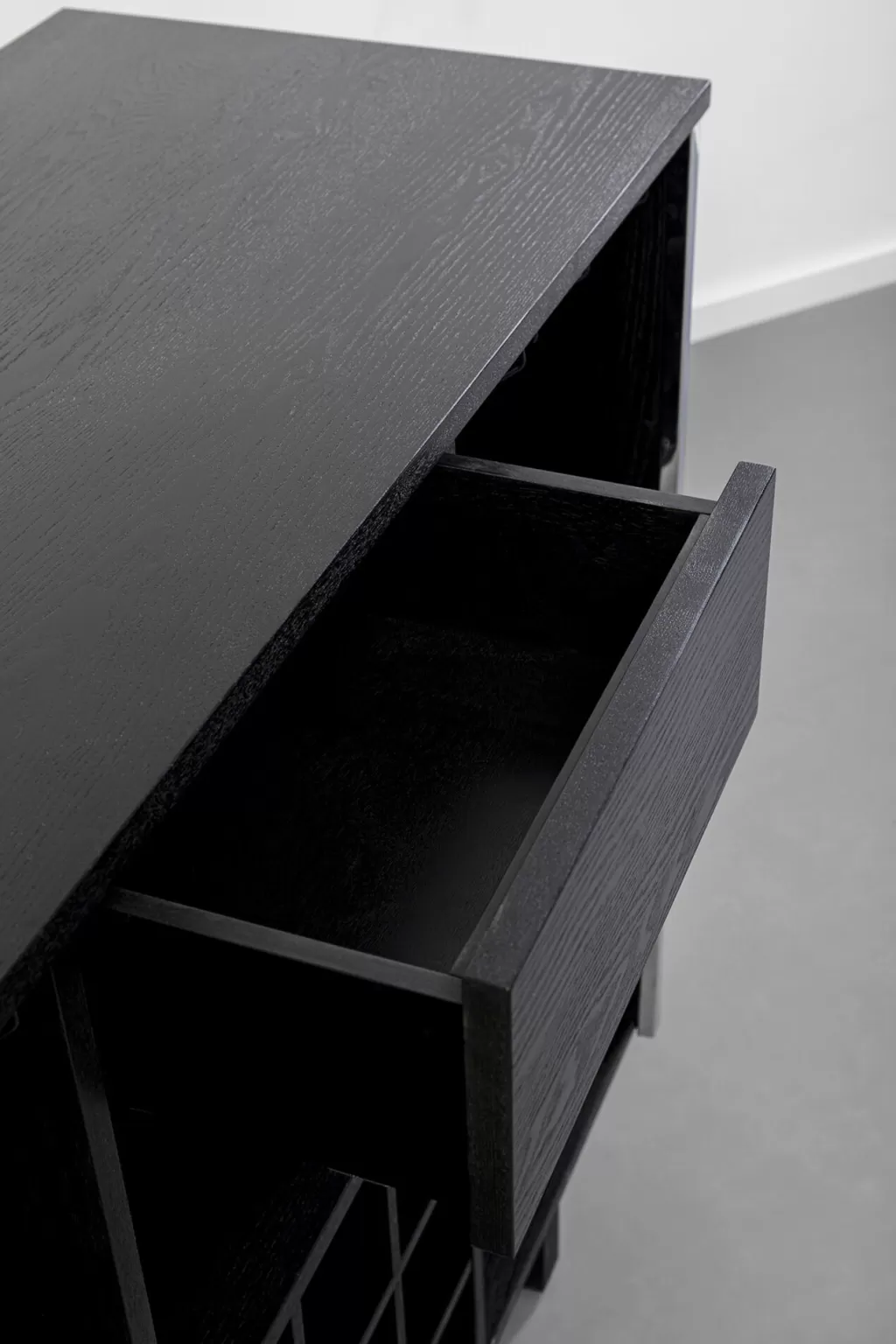 KARE Design - Table basse Caldera Baari 120 x 105 cm - Décoration contemporaine pour espace convivial  

(Note: J'ai ajouté des éléments de décoration contextuels, harmonisé l'espacement des mesures, utilisé des tirets structurants et précisé la typologie de meuble pour une formulation plus naturelle en français courant)