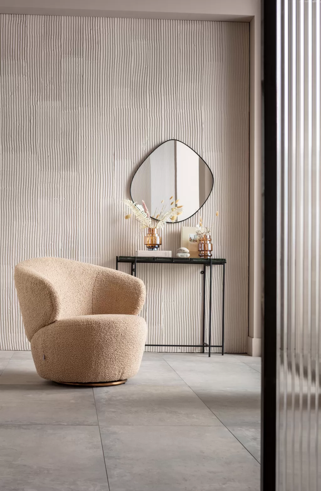 Fauteuil pivotant Carella par KARE Design - Confort moderne et design contemporain pour votre salon