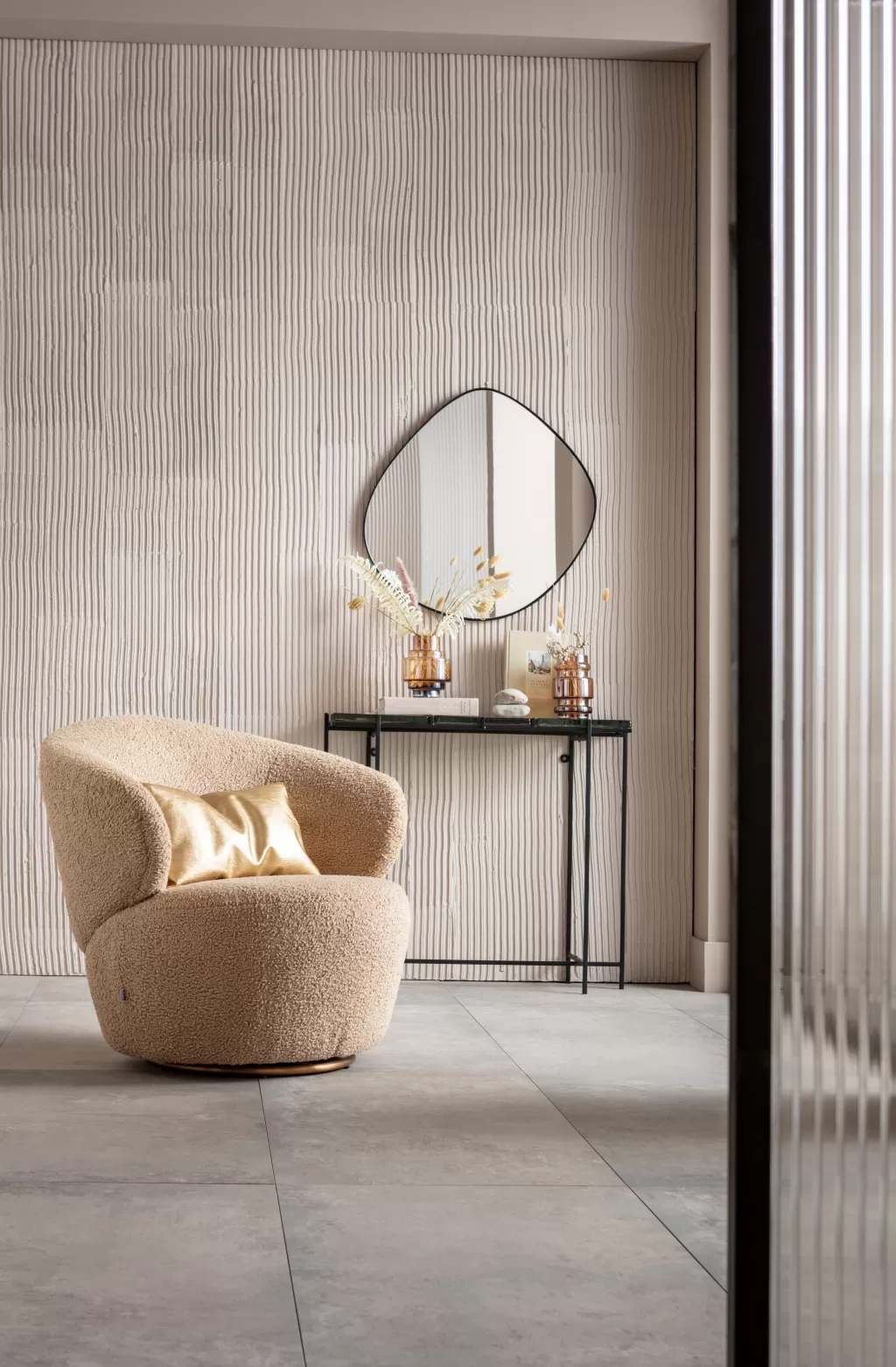 Fauteuil pivotant Carella par KARE Design - Confort moderne et design contemporain pour votre salon