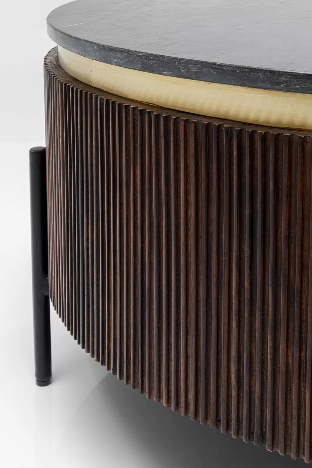 Table basse contemporaine Catalina - Collection KARE Design, diamètre 90 cm avec plateau en verre trempé et structure en chêne massif