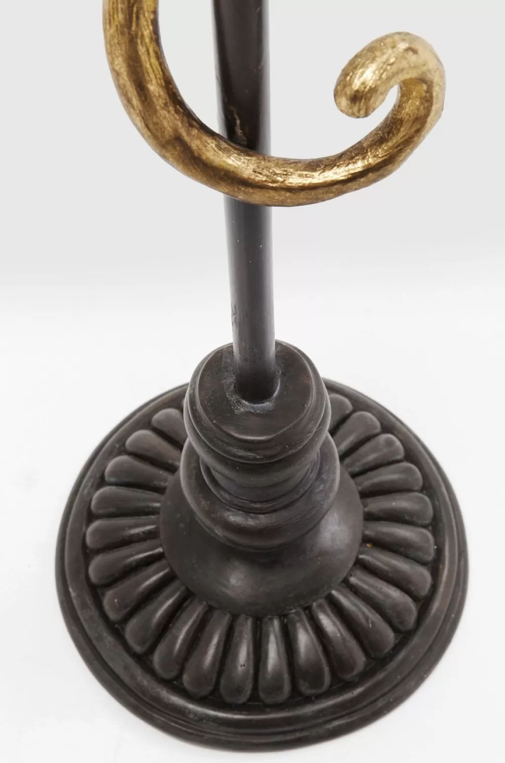 Singe de Cirque Élégant - Statue Décorative sur Pied KARE Design 109 cm - Figurine Unique en Son Genre pour Décoration d'Intérieur