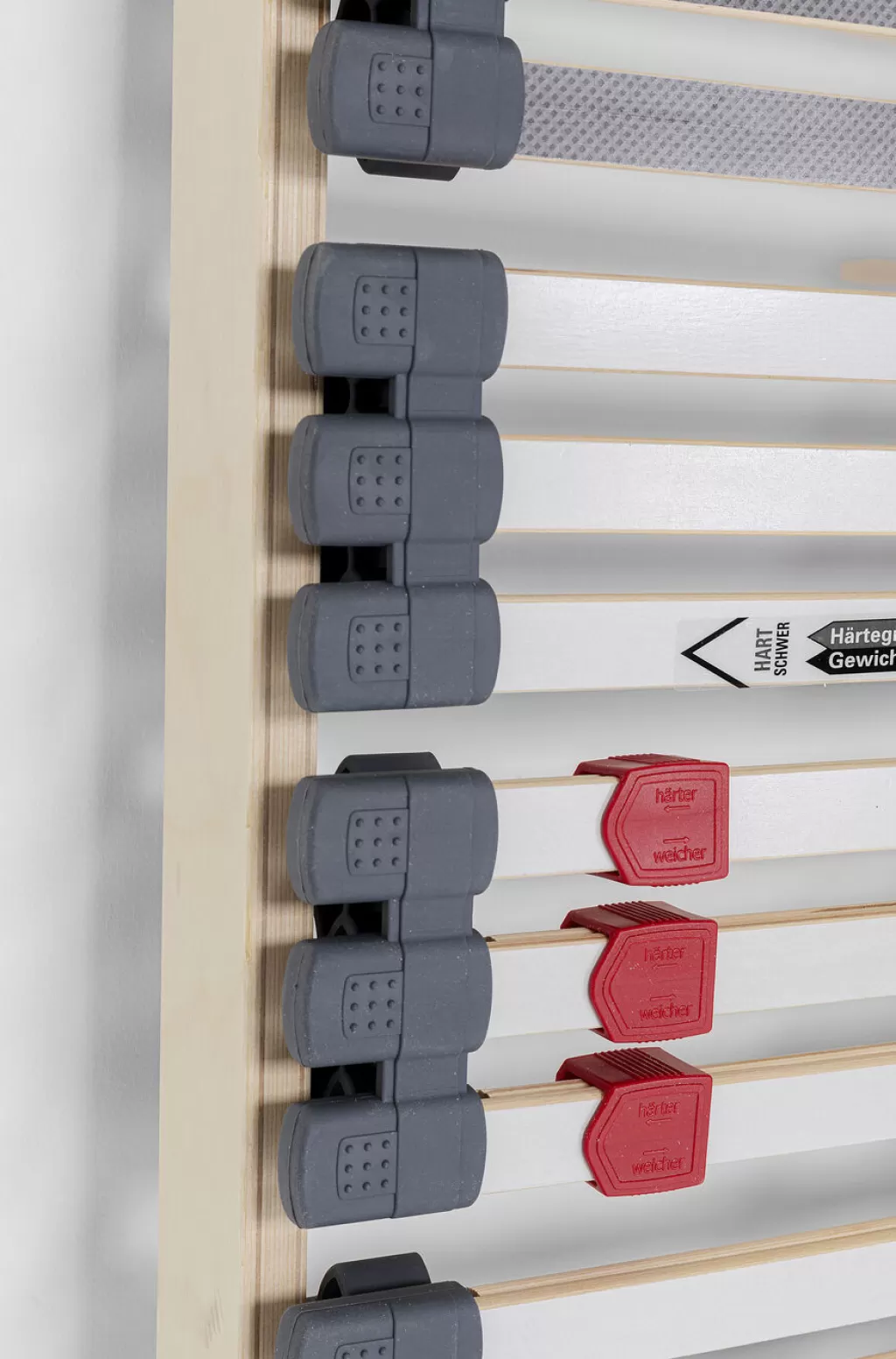 Lit design confortable avec sommier ergonomique 80x200 - Collection Confort Plus by KARE