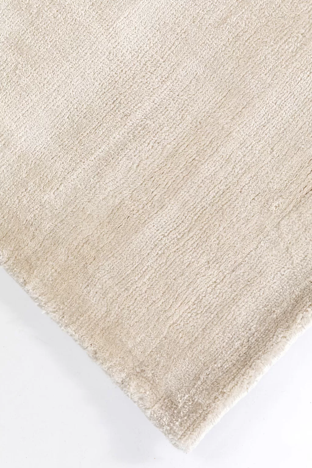 Tapis design classique et douillet KARE - Crème élégant, dimensions 170x240 cm, idéal pour un intérieur chaleureux