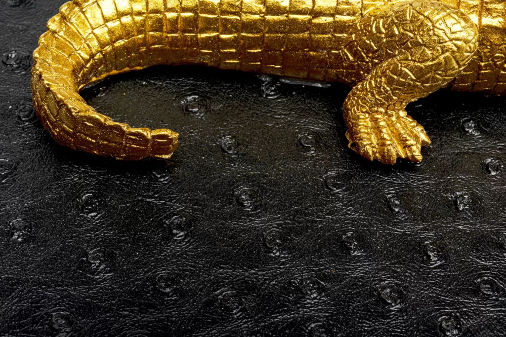 KARE Design - Lot de 2 plateaux crocodile élégants en noir profond avec motif exotique