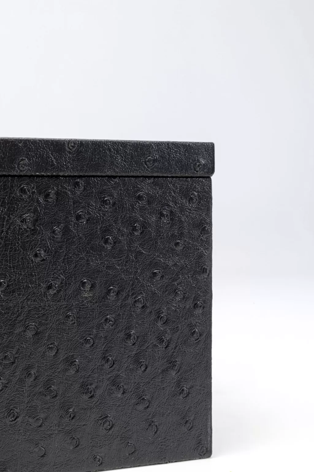 KARE Design - Lot de 2 plateaux crocodile élégants en noir profond avec motif exotique
