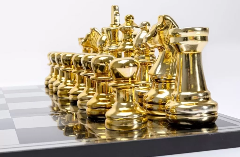 Échiquier Décoratif Moderne KARE Design - Jeu d'Échecs Style Deco 60 cm x 60 cm - Pièce de Collection pour Intérieur Contemporain