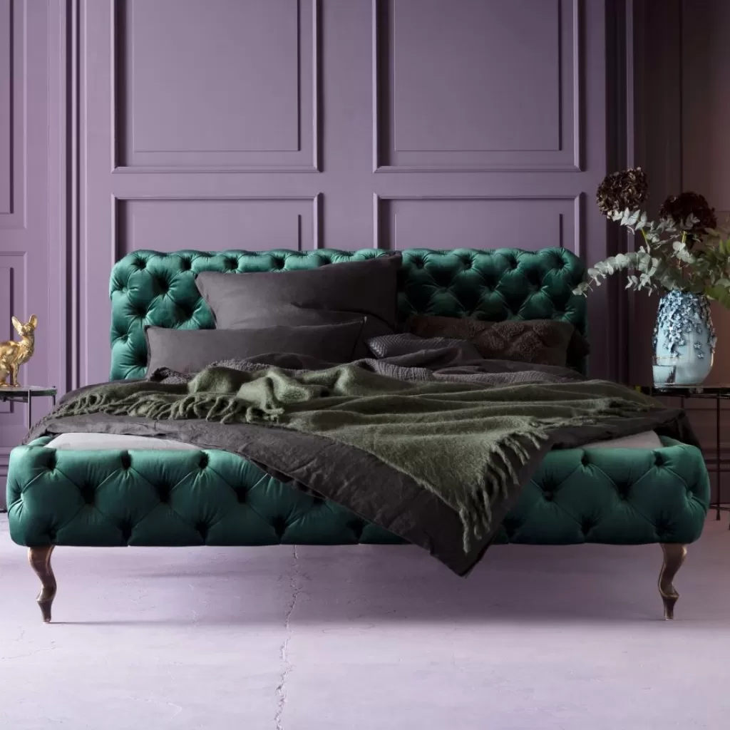 Lit double élégant en velours texturé vert sapin - 180x200 cm - Design contemporain KARE