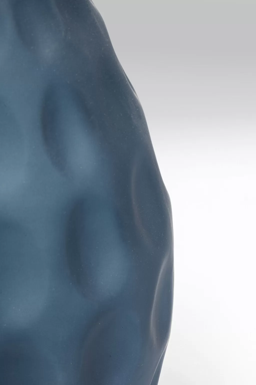 Vase design Dune - Modèle contemporain en céramique 38 cm par KARE - Pièce décorative épurée pour intérieur moderne