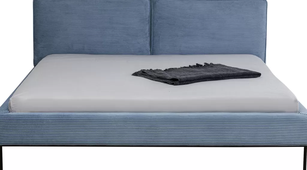 Lit double design East Side en velours texturé - Bleu nuit 180x200 cm par KARE  

(Alternative plus détaillée : Lit 2 places modèle East Side - Tissu velours côtelé bleu marine - Dimensions spacieuses 180x200 cm - Collection signée KARE Design)