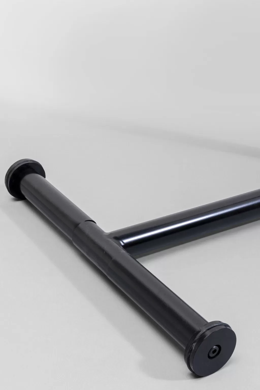 Table d'appoint design Easy Living pour salon - Noir brillant, diamètre 46 cm