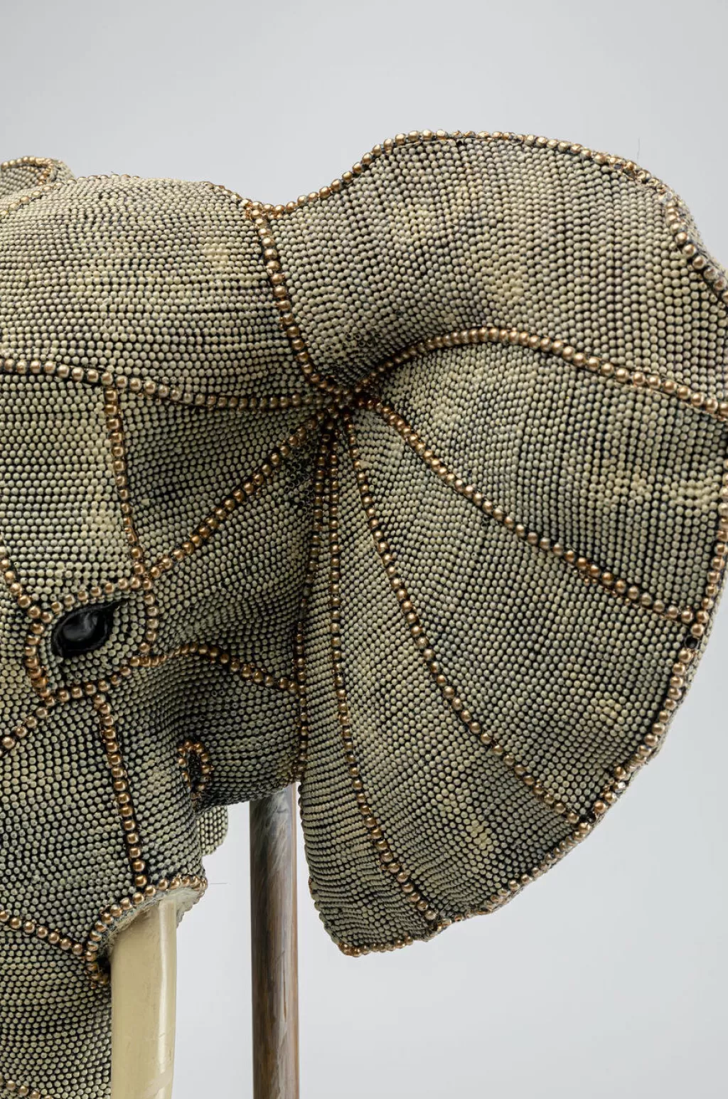 KARE Design - Sculpture Élégante de Tête d'Éléphant avec Perles, Décor d'Intérieur Unique (76 cm)