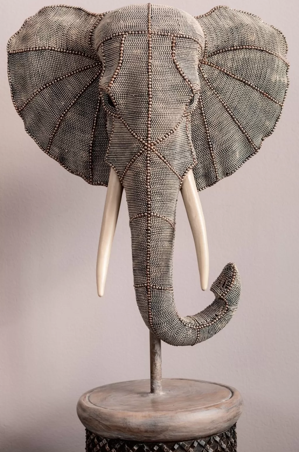 KARE Design - Sculpture Élégante de Tête d'Éléphant avec Perles, Décor d'Intérieur Unique (76 cm)