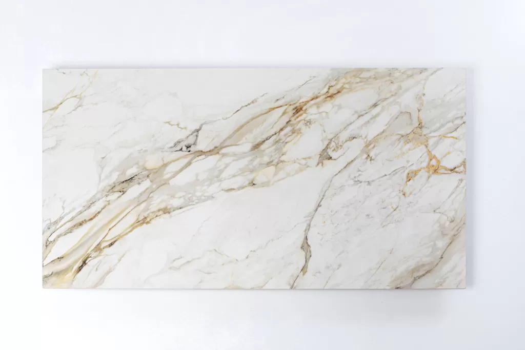 Table design contemporain Eternity Oho par KARE - Plateau en céramique avec finition chromée, Dimensions 180 x 90 cm