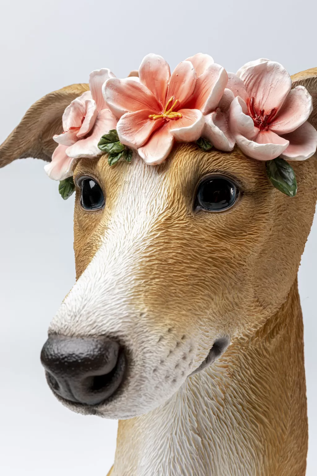 Figurine Décorative Greyhound « Fiori » – Design Élégant par KARE, Sculpture Canine Vintage 47 cm