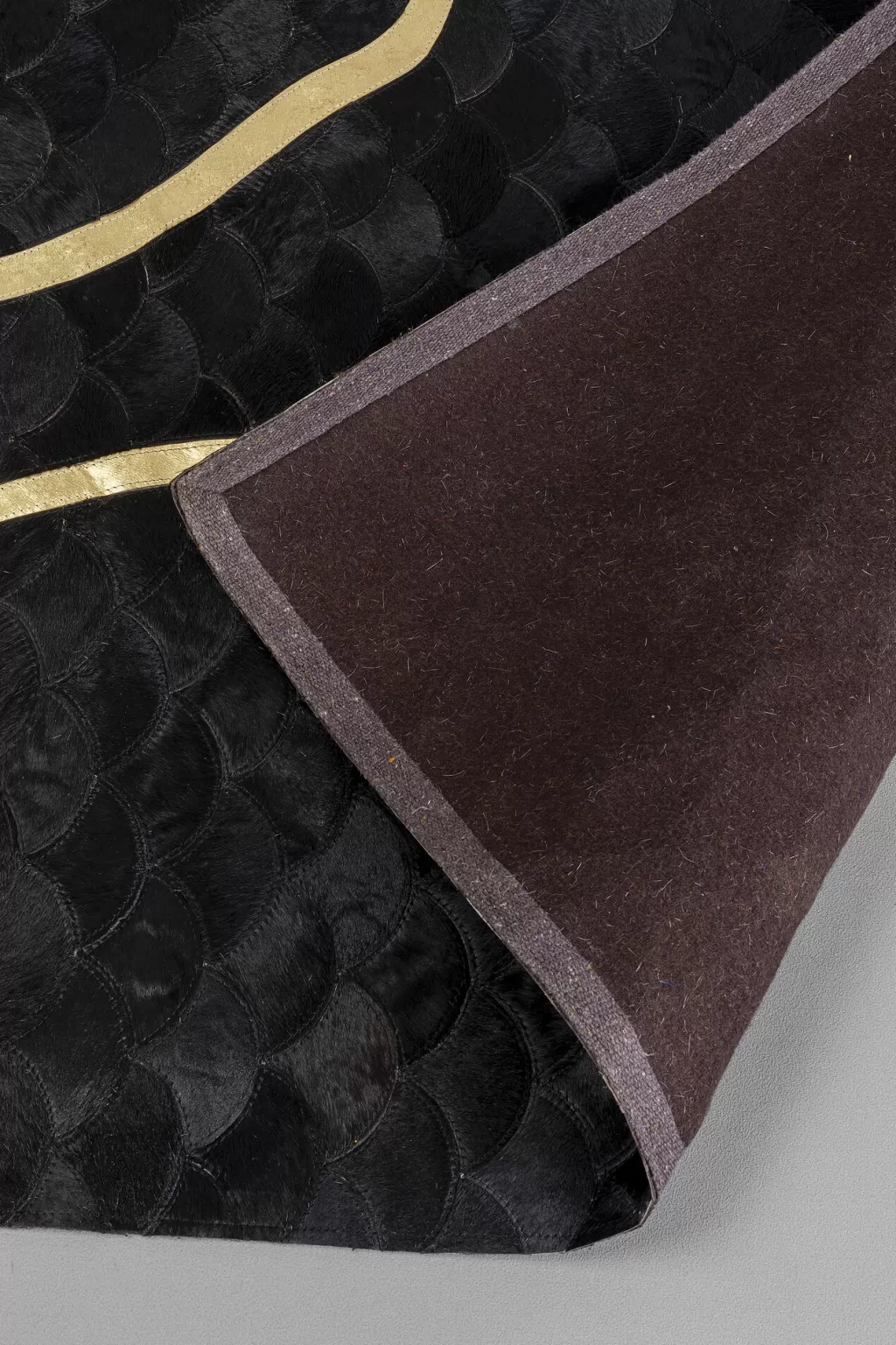 KARE Design - Tapis contemporain en cuir véritable noir 240x170 cm - Collection Fulmine Matto