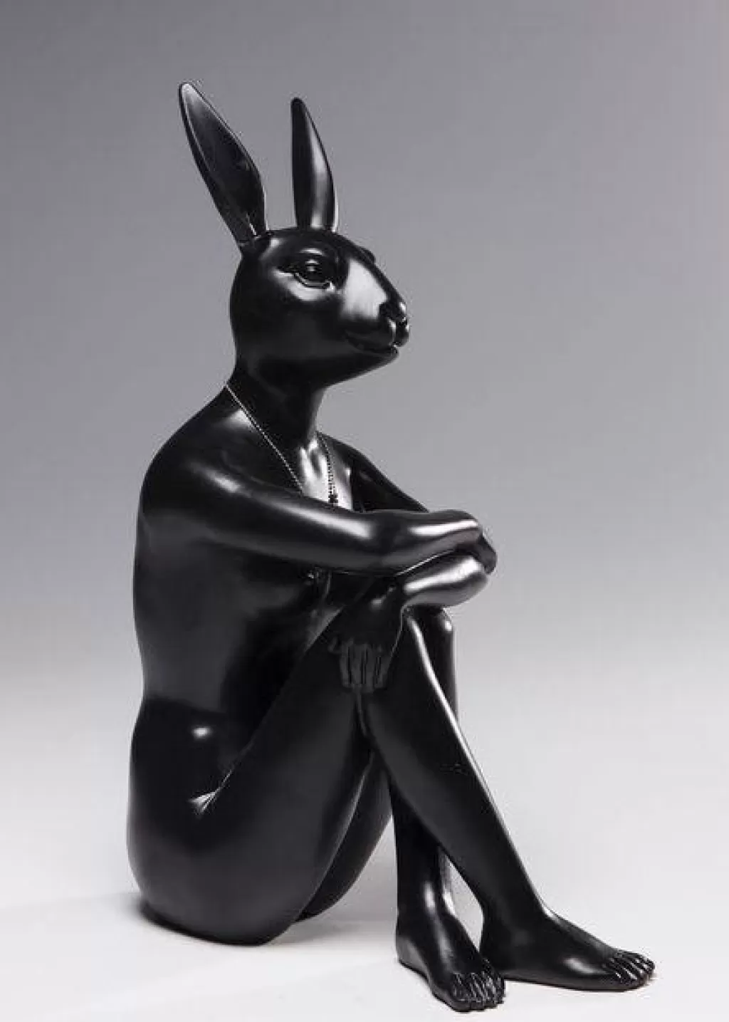 Figurine décorative Gangster Rabbit style urbain - Noir intense, design KARE pour intérieur contemporain