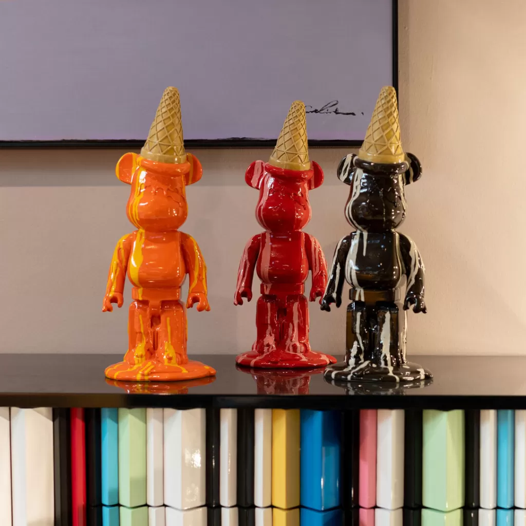 Nounours Gelato Design KARE - Figurine Décorative Ours Polaire Glacé en Noir, 40 cm - Décoration d'Intérieur Créative
