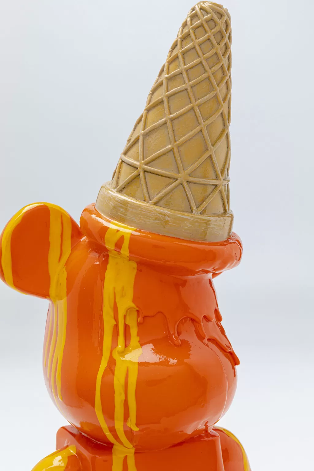 Ourson Gelato Décoratif KARE Design - Peluche Créative en Forme de Glace, Orange Éclatant 40 cm
