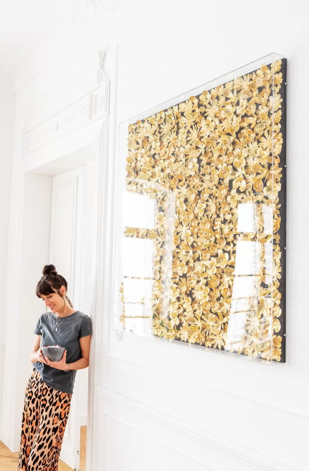 Tableau Décoratif Fleurs Dorées – Design Élégant par KARE, Format Carré 120 x 120 cm