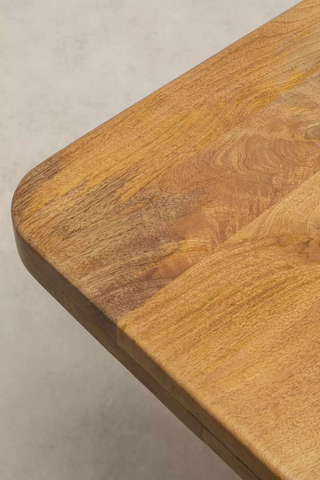 Table design Grace par KARE - Plateau en mangue massif 180x90 cm - Style nordique et fonctionnel