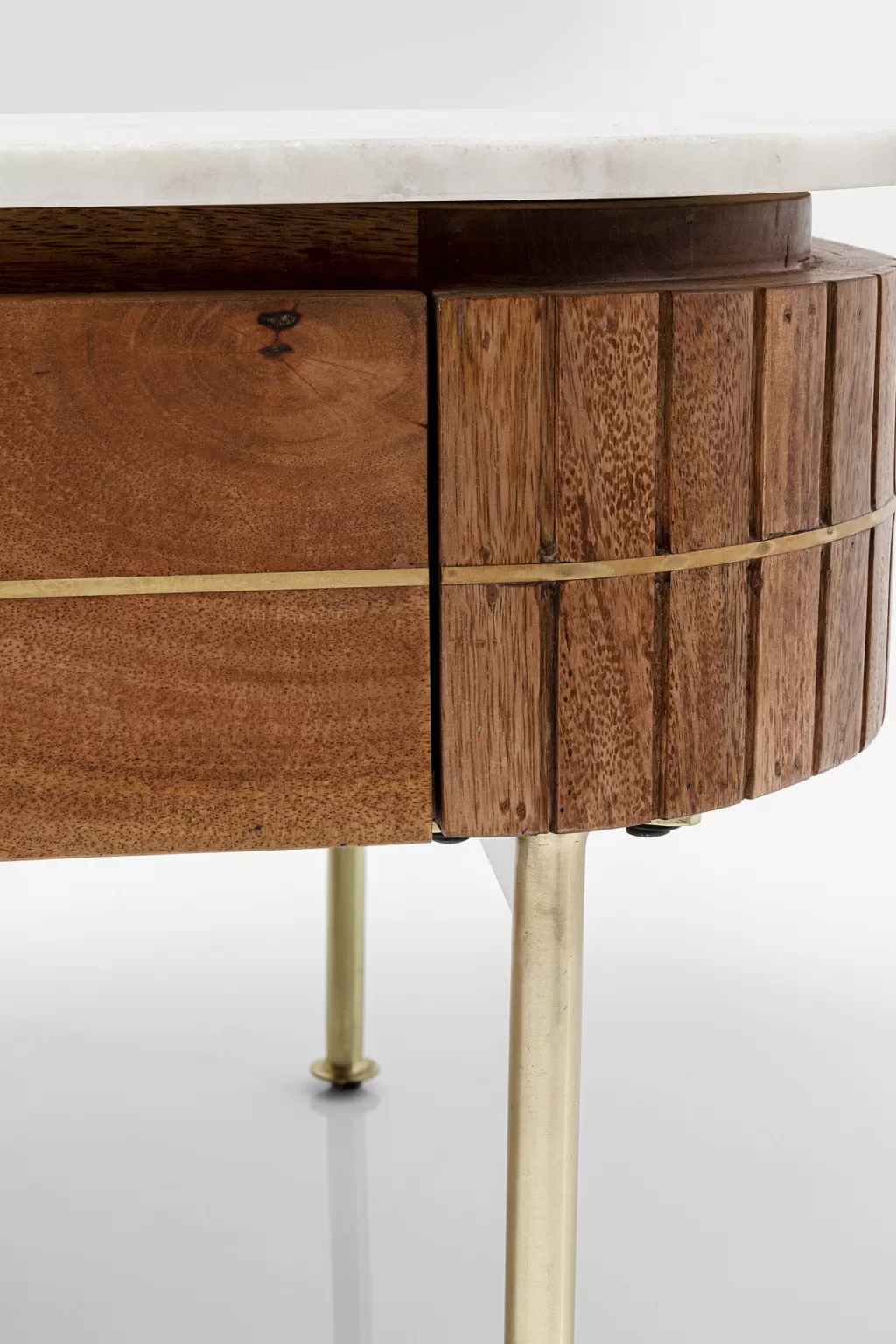 Table basse design Grace par KARE - Plateau marbre veiné sur structure en acajou mangue - Dimensions 110x60 cm