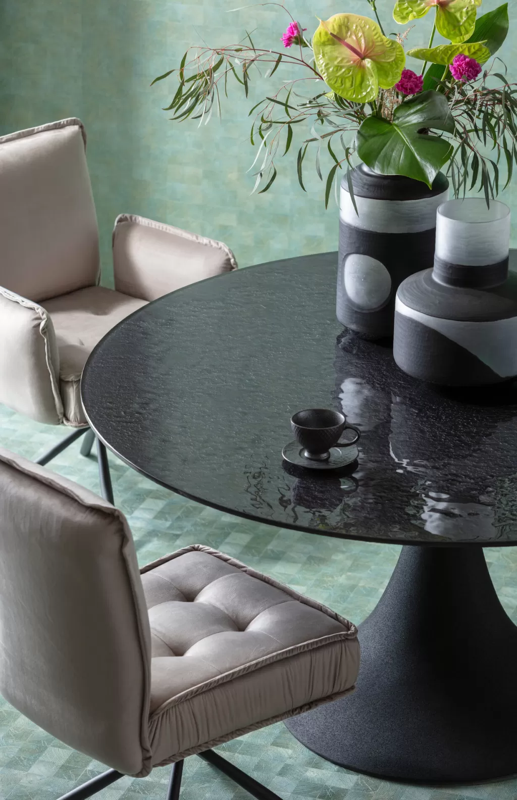 Table Ronde Élégante Grande Possibilita Bubble - Design Contemporain en Noir Diamètre 150 cm