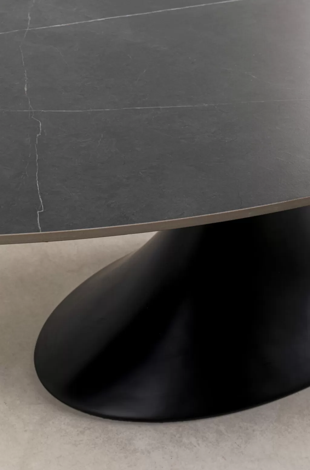 Table design contemporain Grande Possibilita - Noir, Dimensions généreuses 220 x 120 cm - KARE Design