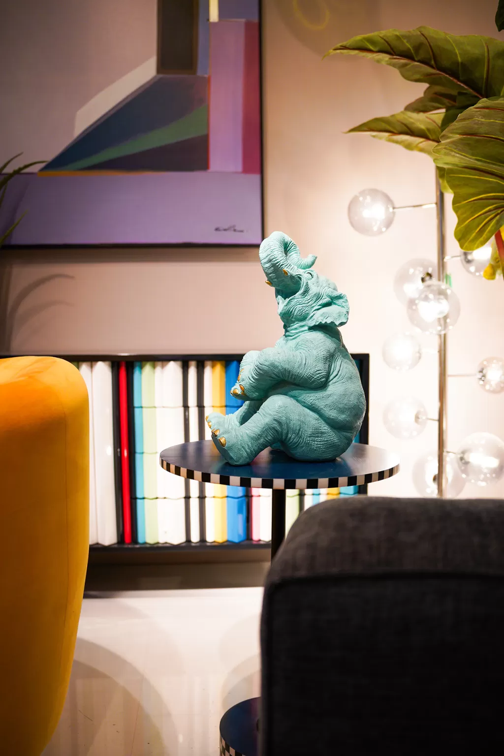KARE Design - Tirelire Éléphant Joyeux : Design Ludique et Pratique pour Économies Malines