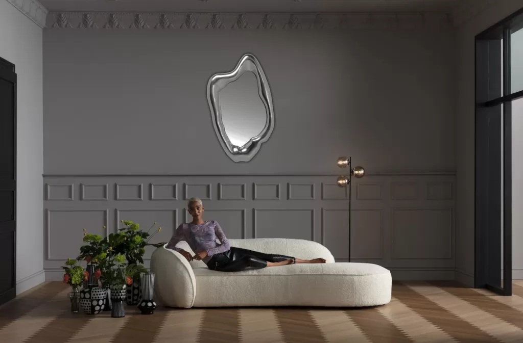 Miroir Holographique Moderne KARE - Design Futuriste en Finition Argenté 117 x 68 cm