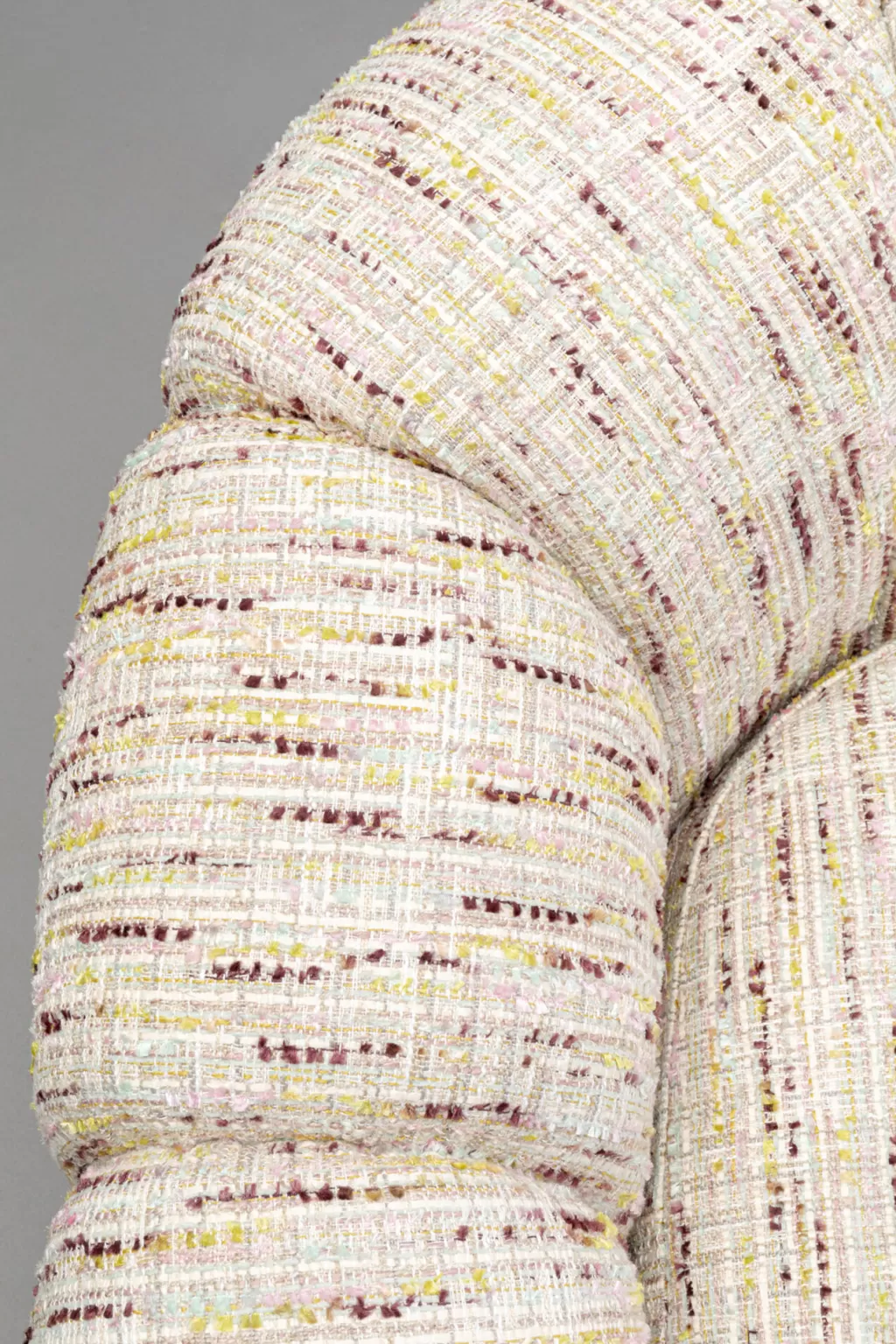 Fauteuil pivotant design scandinave Janno - KARE Design, assise ergonomique en tissu beige, style moderne et intemporel