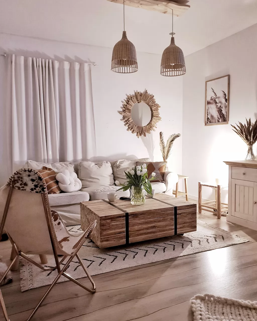Miroir Design Contemporain KARE en Bois Massif - Déco Murale Élégante, Diamètre 82 cm